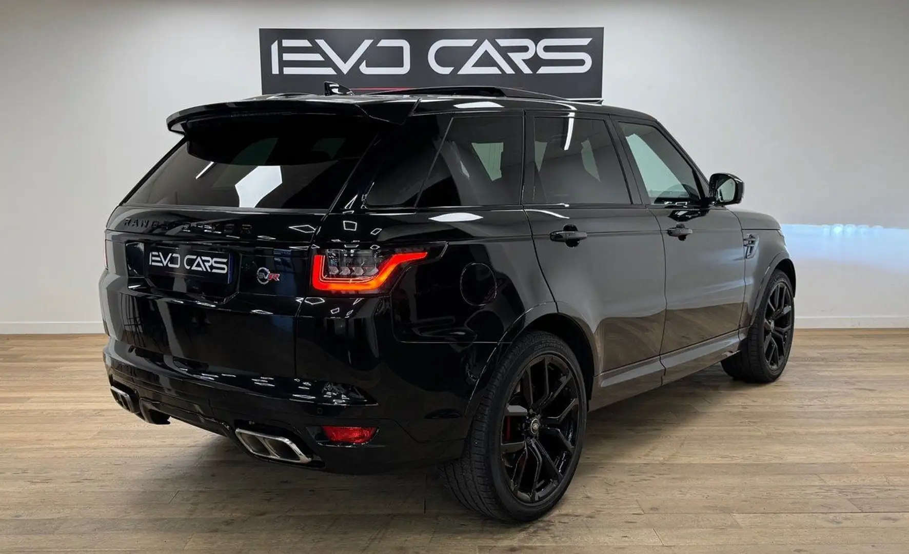 Land Rover Range Rover Sport SVR 5.0 575 ch Origine France / Caméra 360° / TO / Méridian Noir - 2