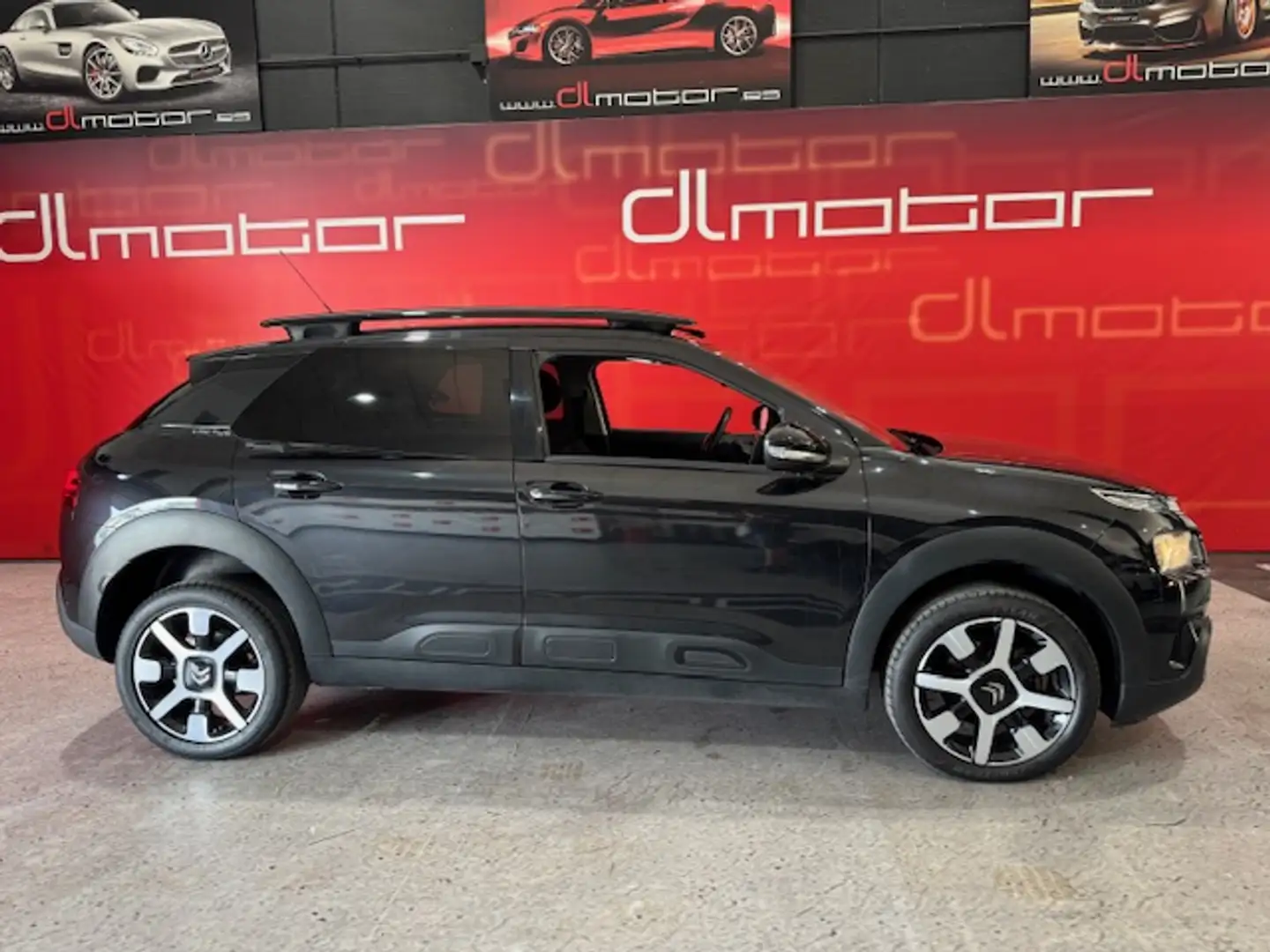 Citroen C4 Cactus 1.2 PureTech S&S Shine 130 Negro - 2