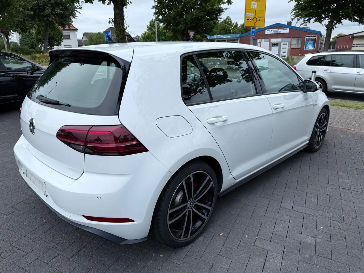 Volkswagen Golf VII GTD DSG Sport & Style Weiß - 2