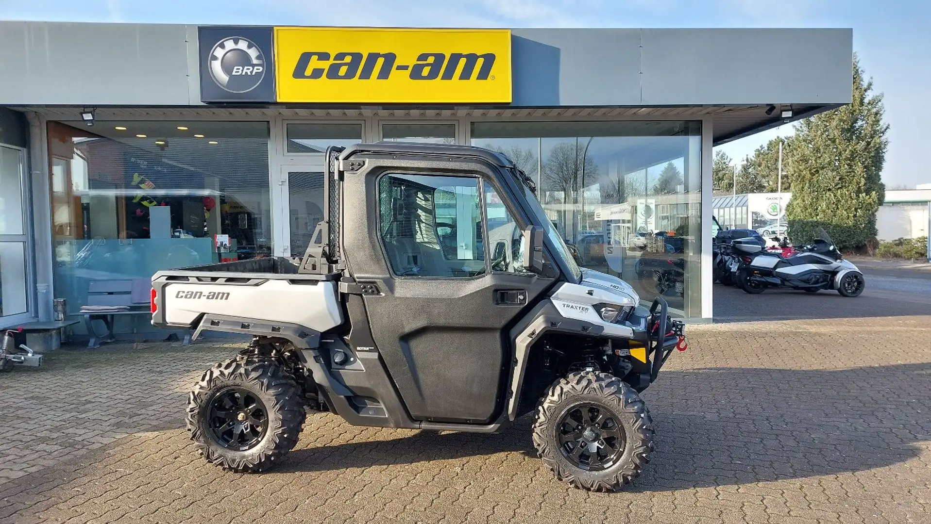 Can-Am Traxter HD 10 XT LOF + Kabine + 1.Hand Plateado - 1