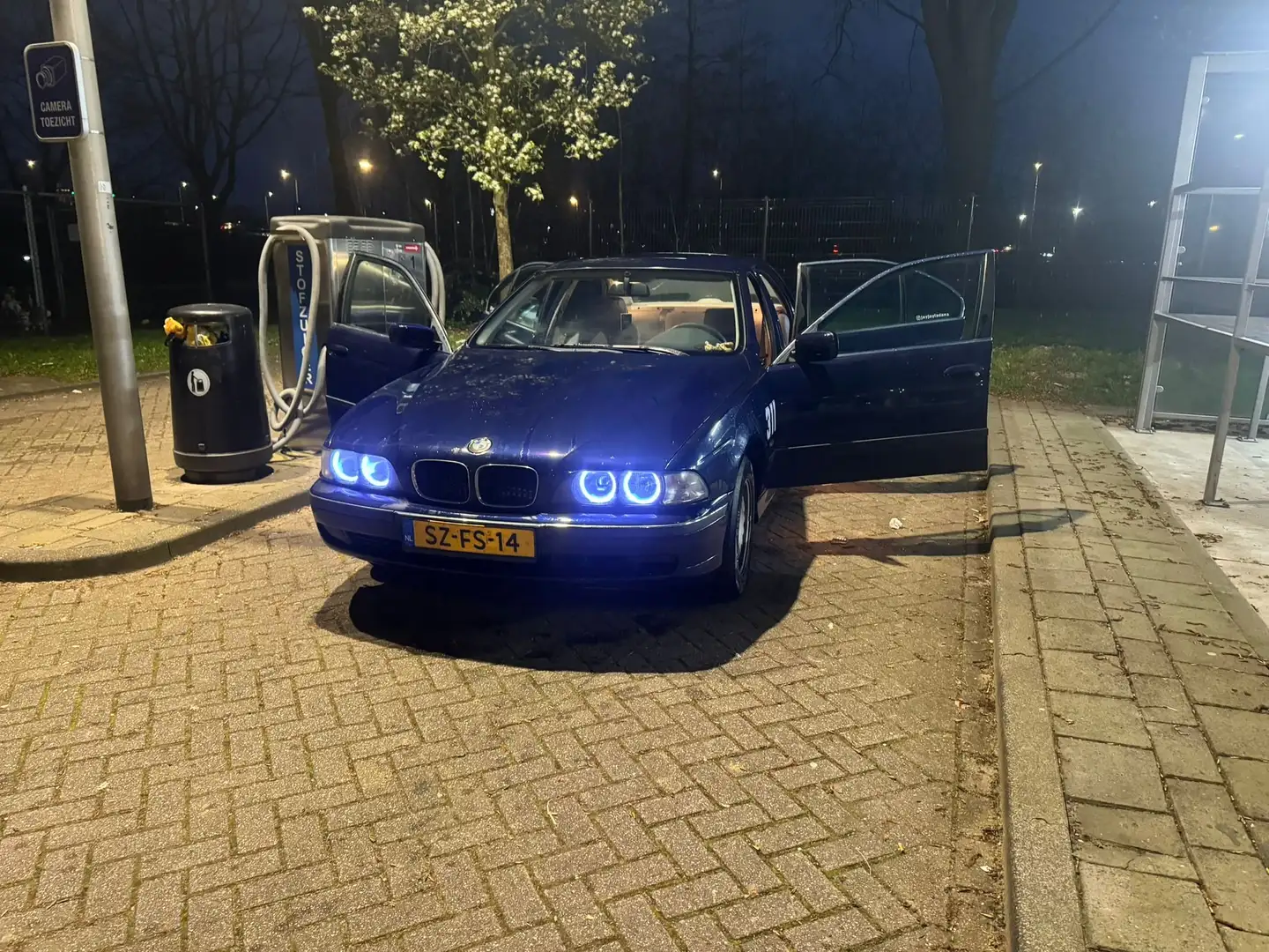 BMW 520 520i Blauw - 2