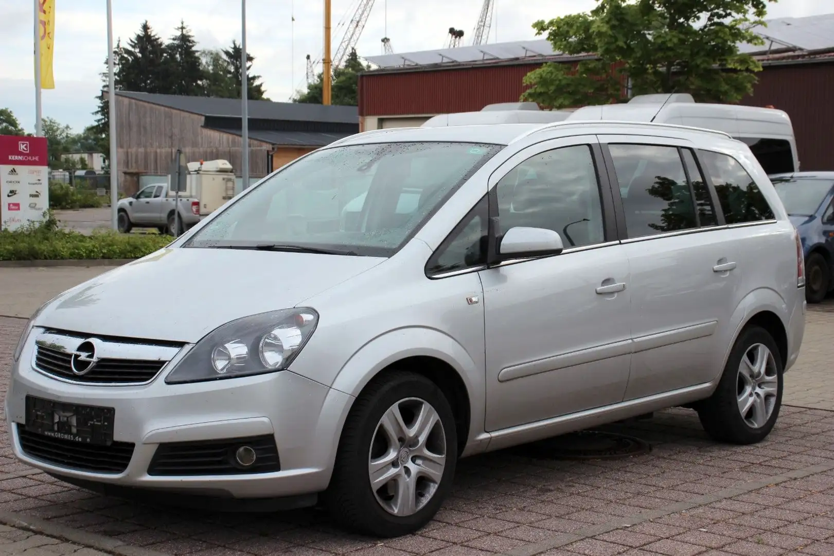 Opel Zafira 1.6 CNG/Benzin # Navi # Tempomat # 7-Sitz Srebrny - 1