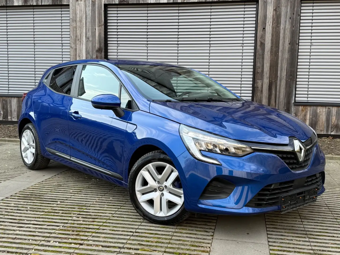 Renault Clio 1.0 TCe 90 X-Tronic*4TKM*LED*SHZ*PDC*Klima* Blau - 1