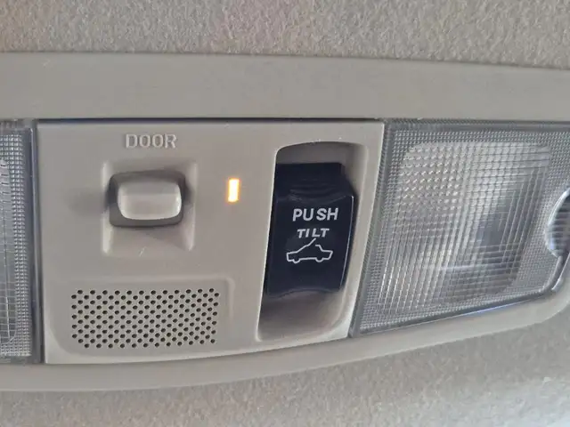 Mitsubishi Outlander view 27