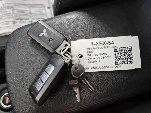 Mitsubishi Outlander view 30