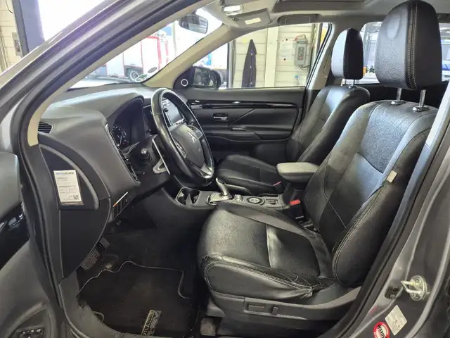 Mitsubishi Outlander view 22