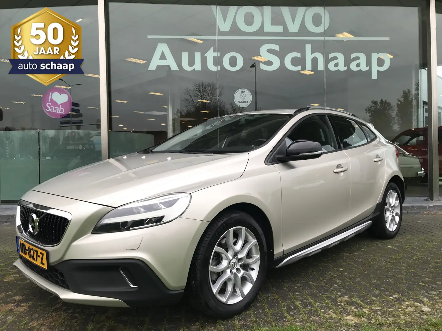 Volvo V40 Cross Country 2.0 D3 Nordic+ Automaat | Rijklaar incl garantie | Brązowy - 1