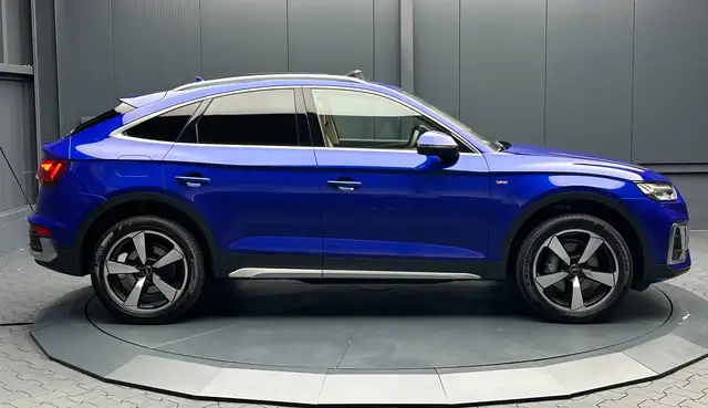 Audi Q5 view 6