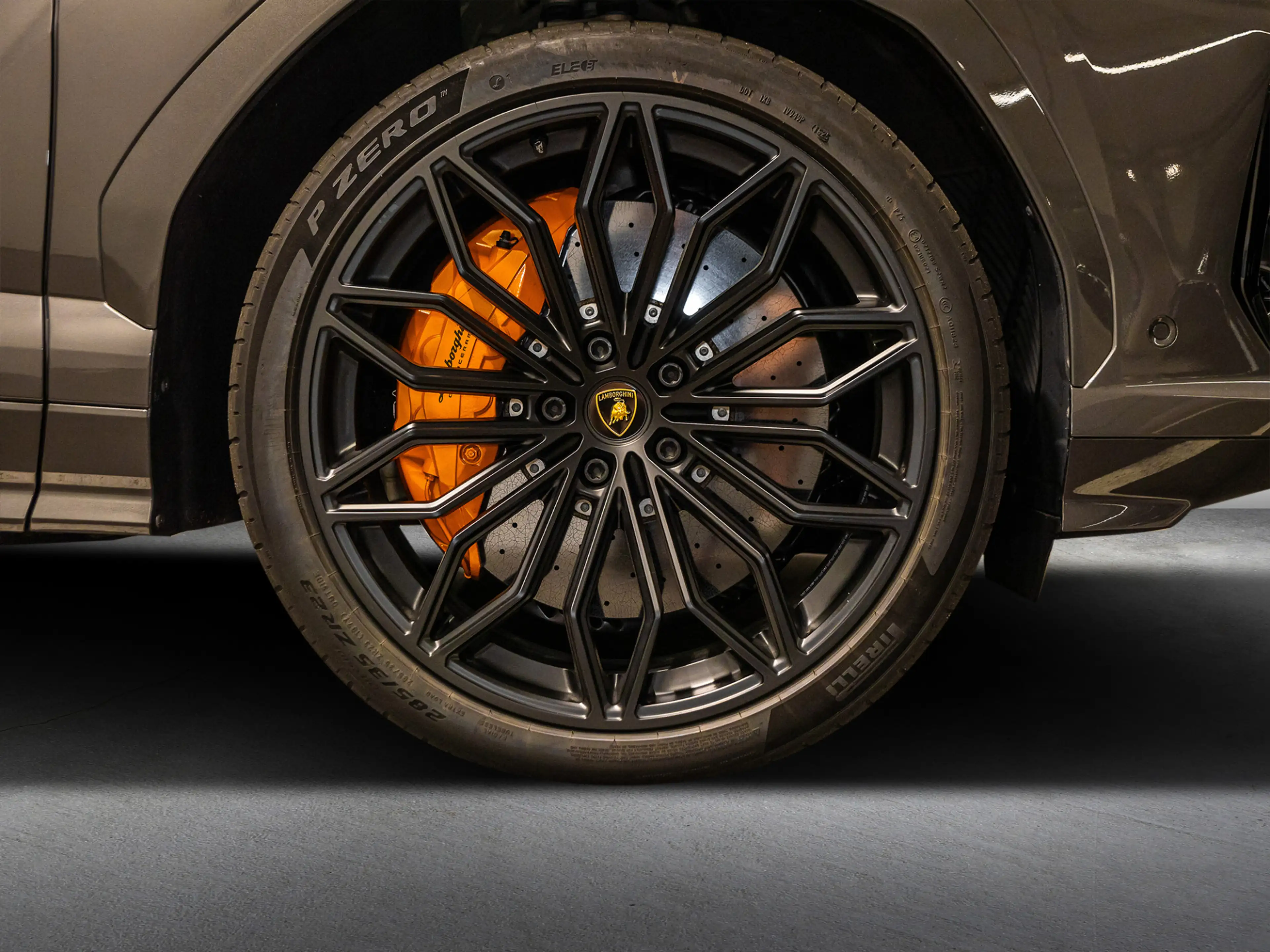 Lamborghini Urus SE MY2025 — photo 9