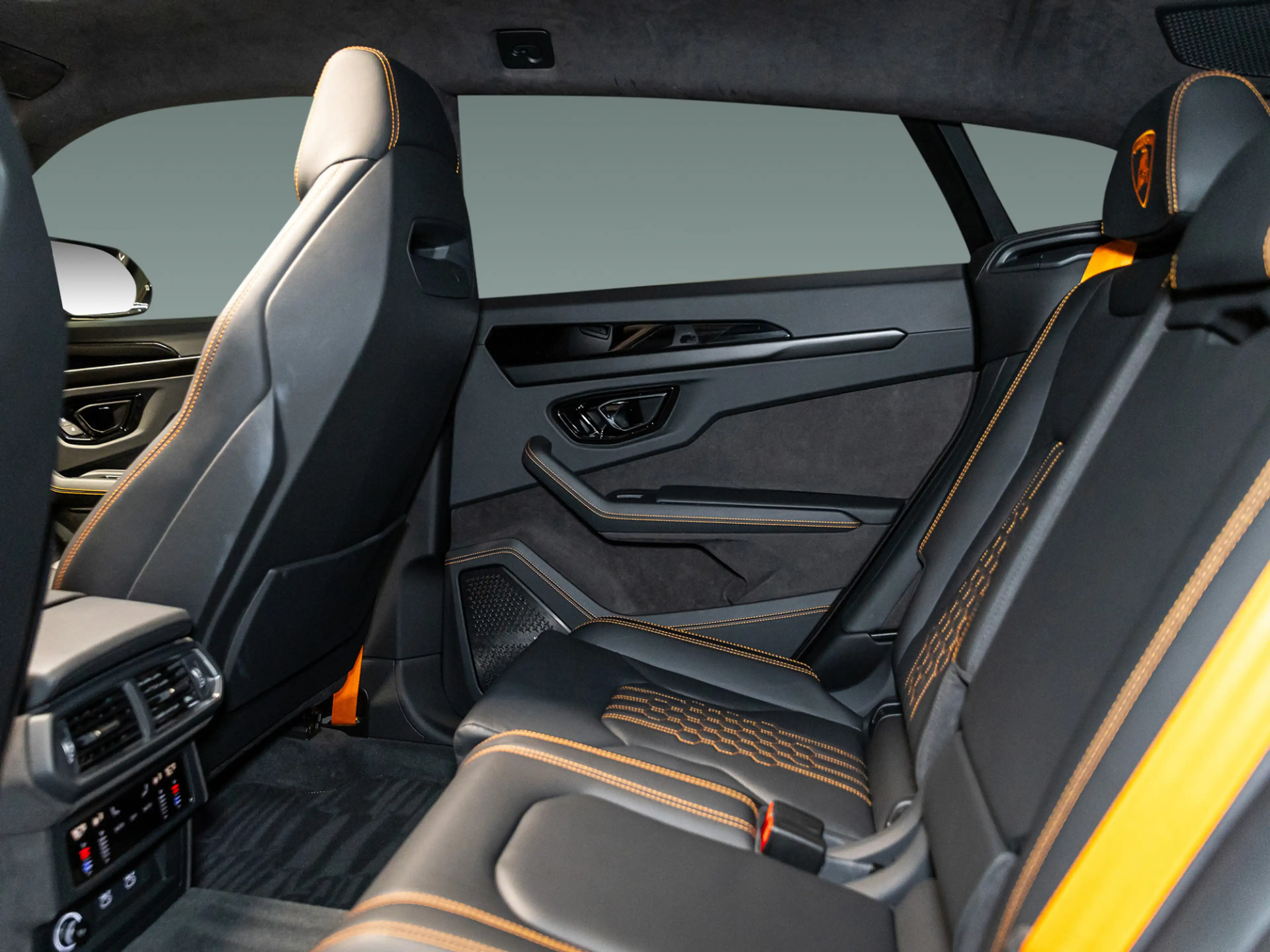 Lamborghini Urus SE MY2025 — photo 8