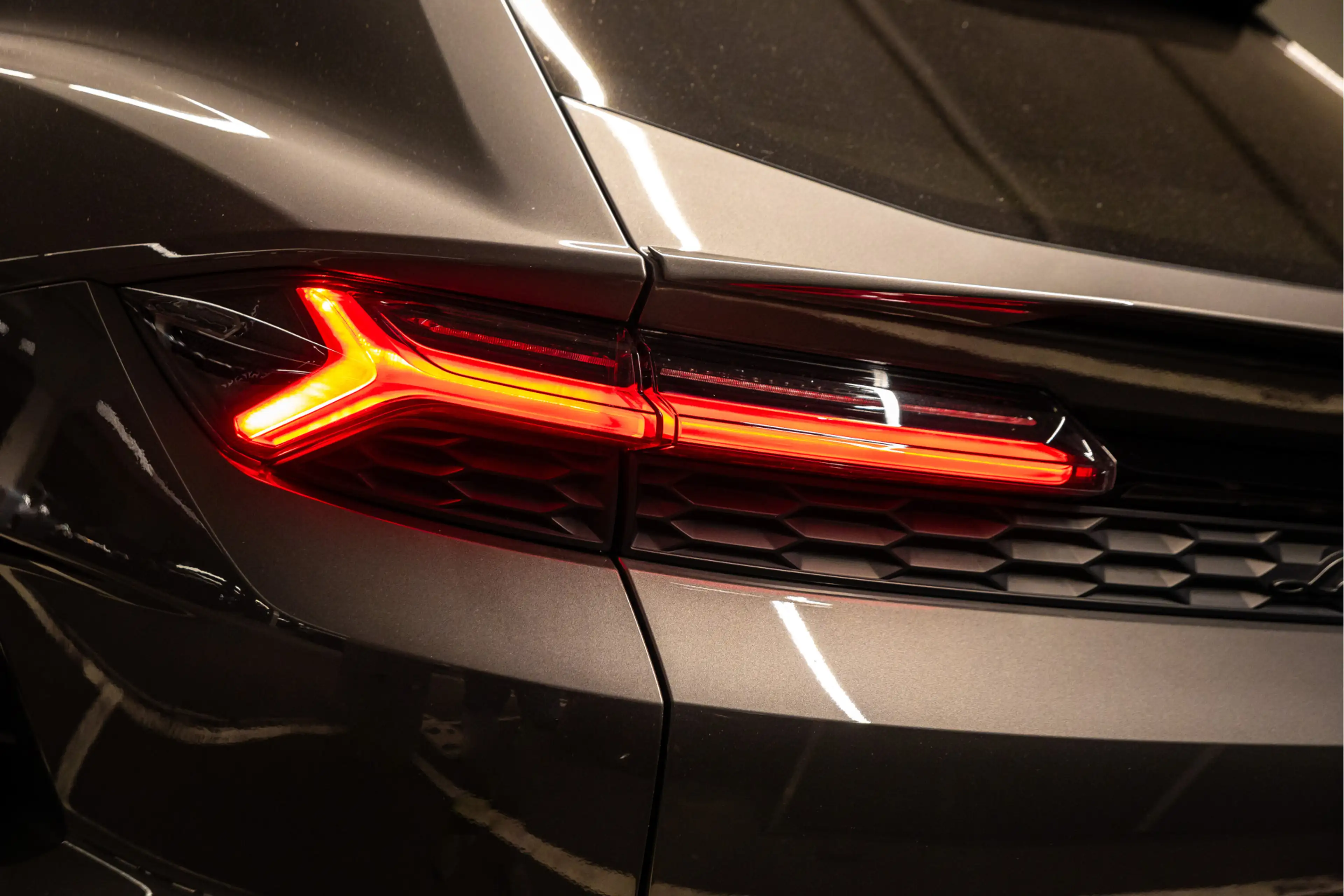 Lamborghini Urus SE MY2025 — photo 13