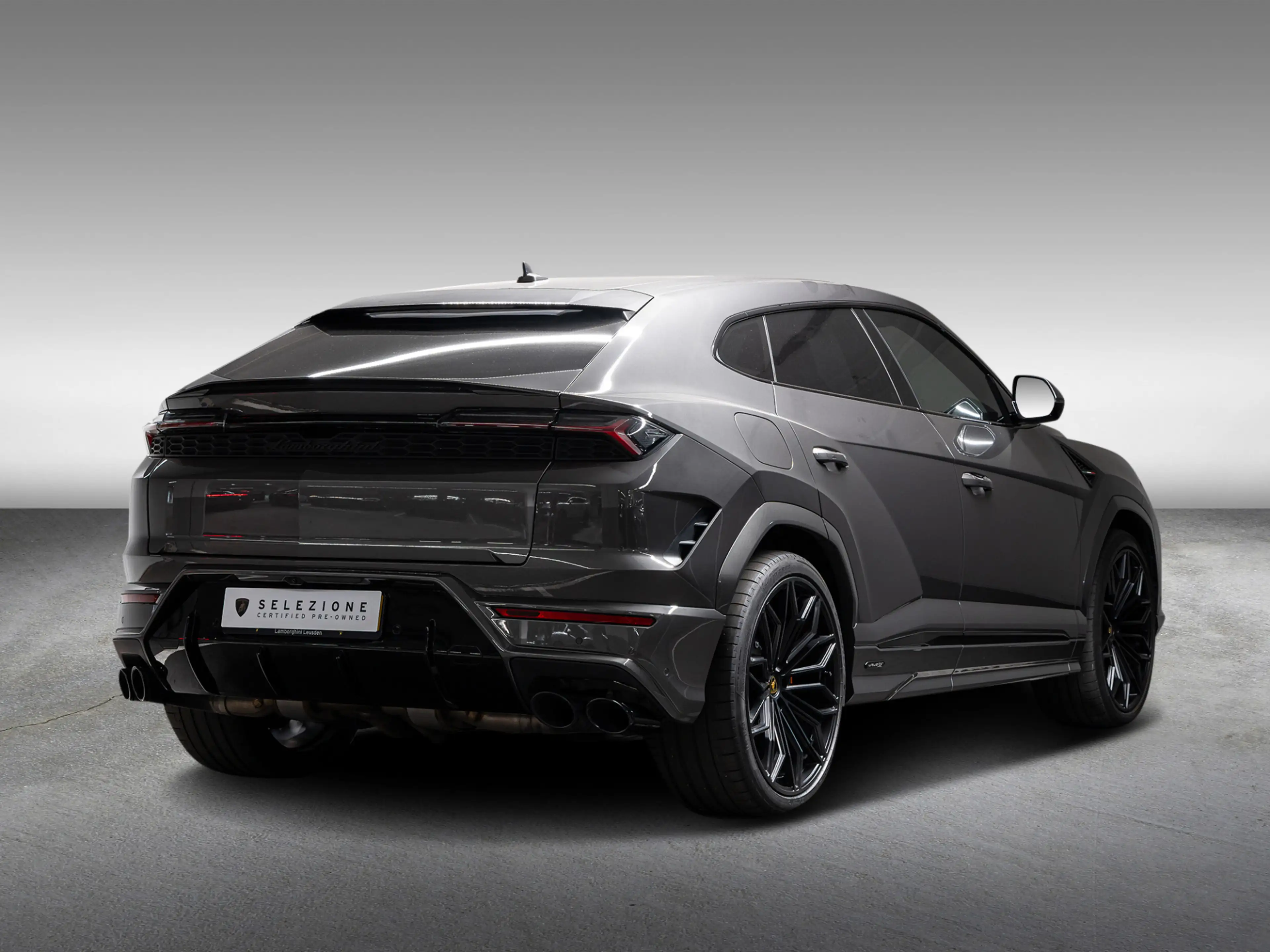Lamborghini Urus SE MY2025 — photo 3