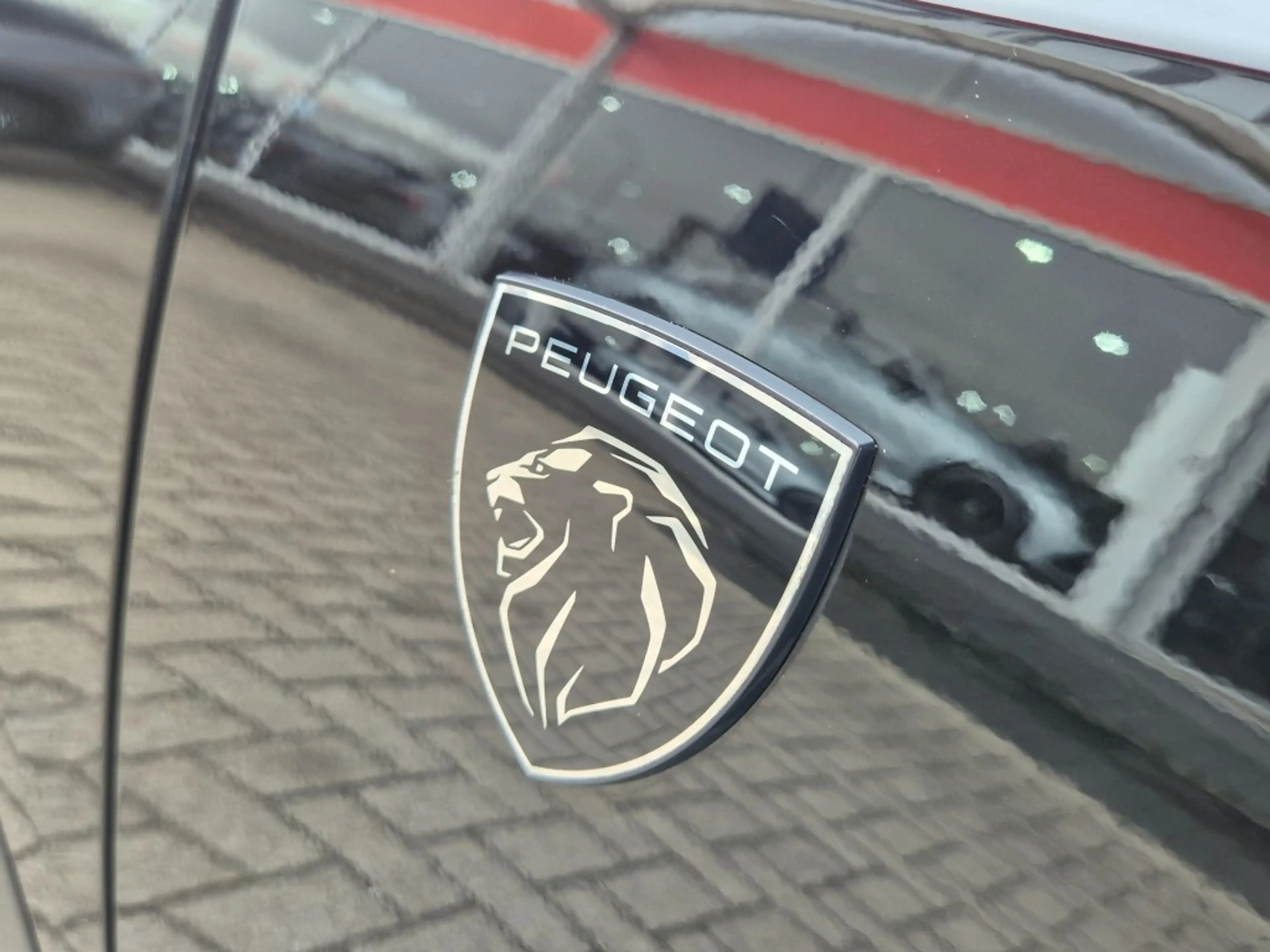 Peugeot 408 1.2 HYBRID 145e AUT. GT LED NAVI CARPLAY CAMERA AI — photo 19
