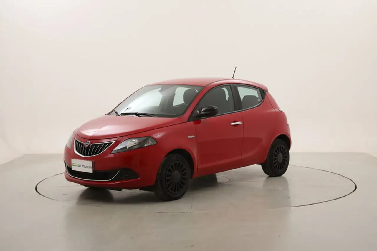 Lancia Ypsilon