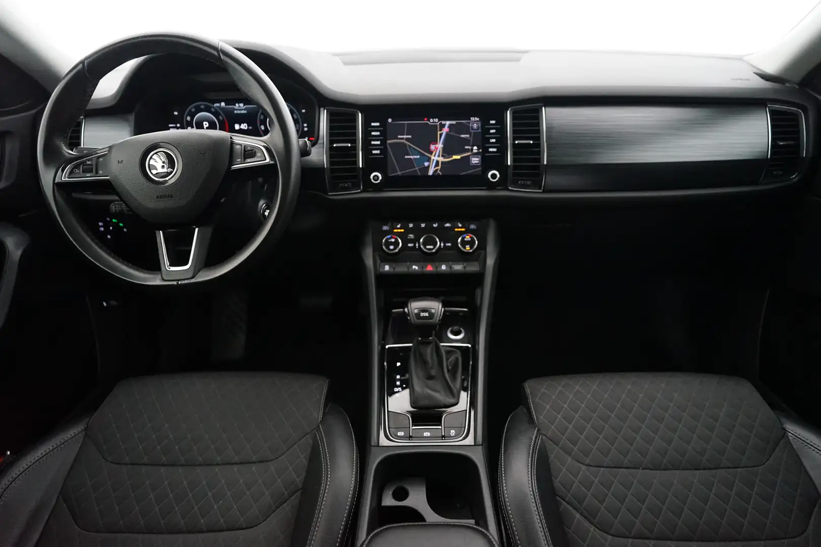 Skoda Kodiaq 1.5 TSI Business Edition | Trekhaak | ACC | CANTON Grijs - 2