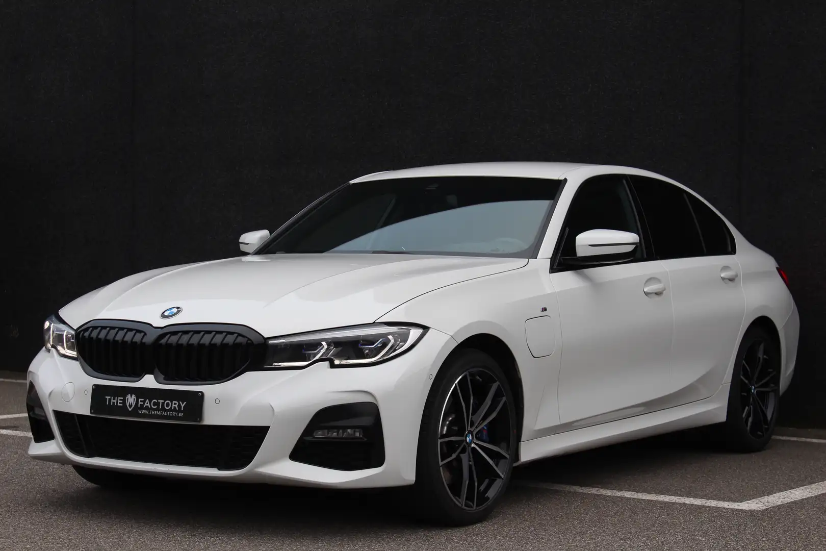 BMW 330 e - M Pack - Laser - Harman pardon - Head up - ... Blanc - 1