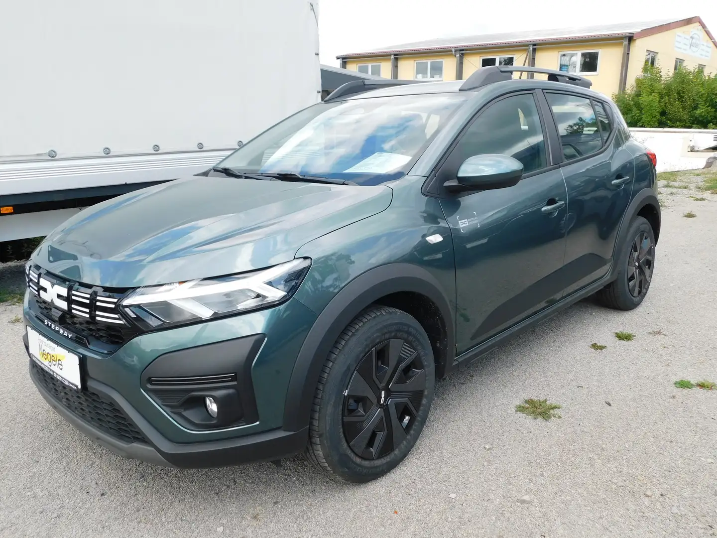 Dacia Sandero Stepway Expression Automatik CVT Grün - 2