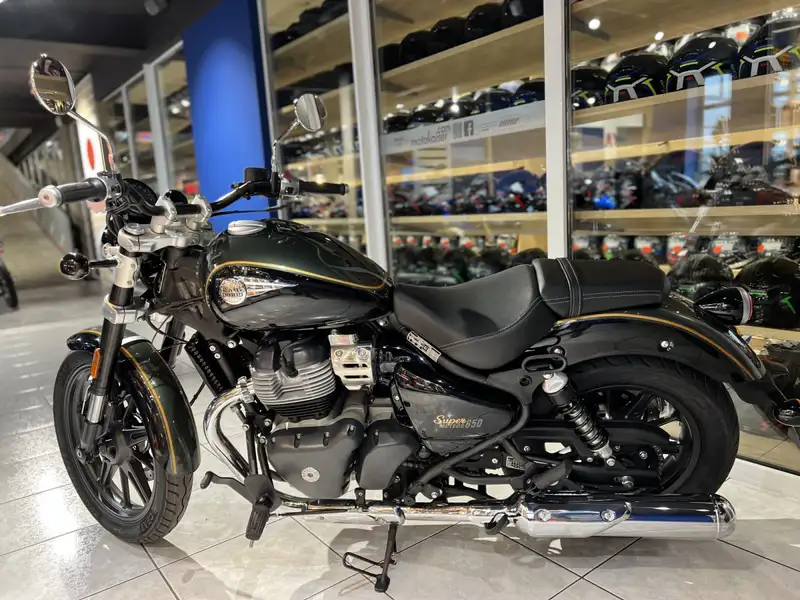 Royal Enfield Super Meteor 650 - foto 4