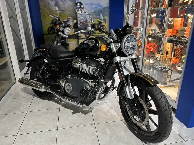 Royal Enfield Super Meteor 650 - foto 6