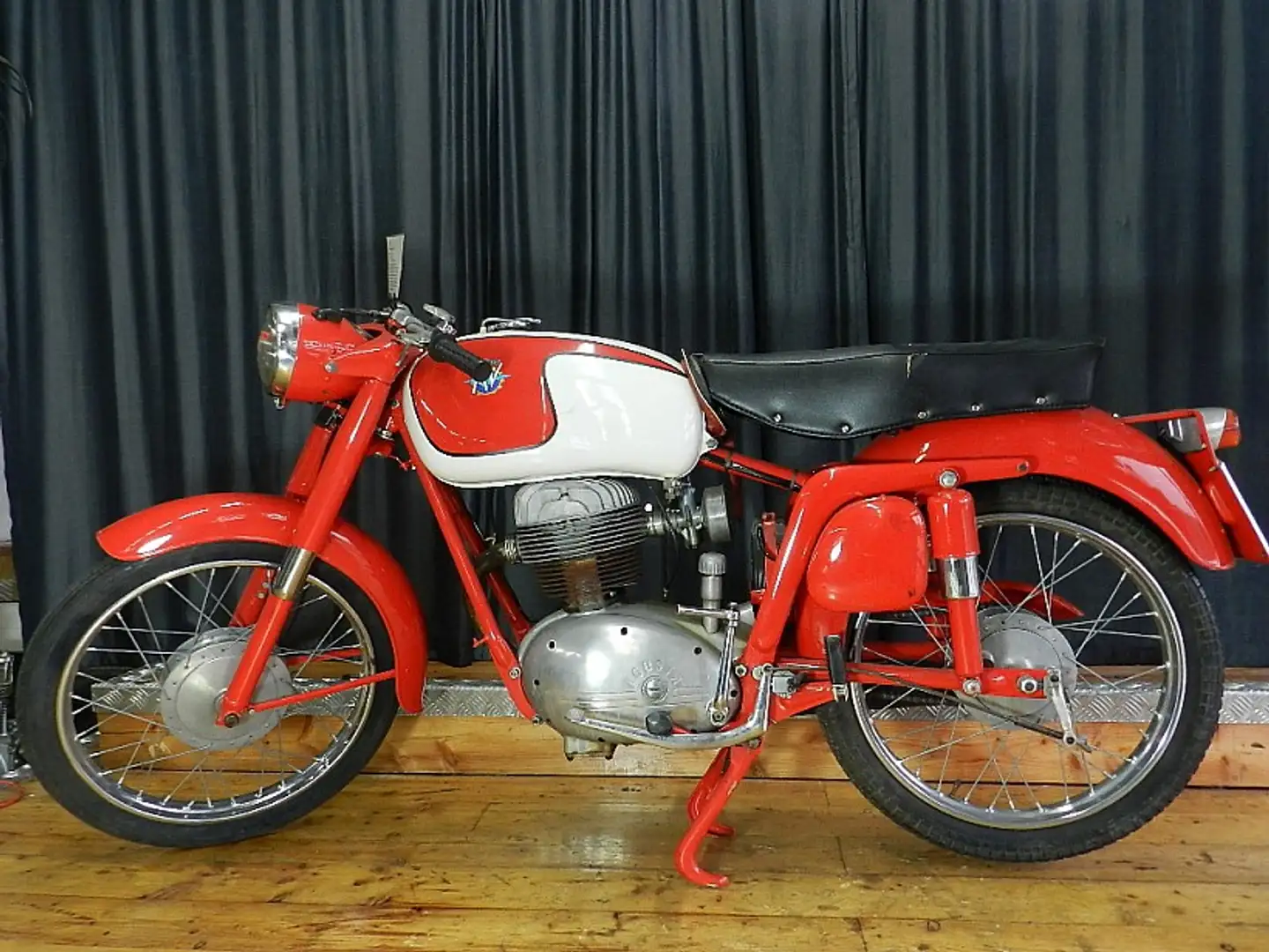 MV Agusta 175 175 CS Rouge - 1