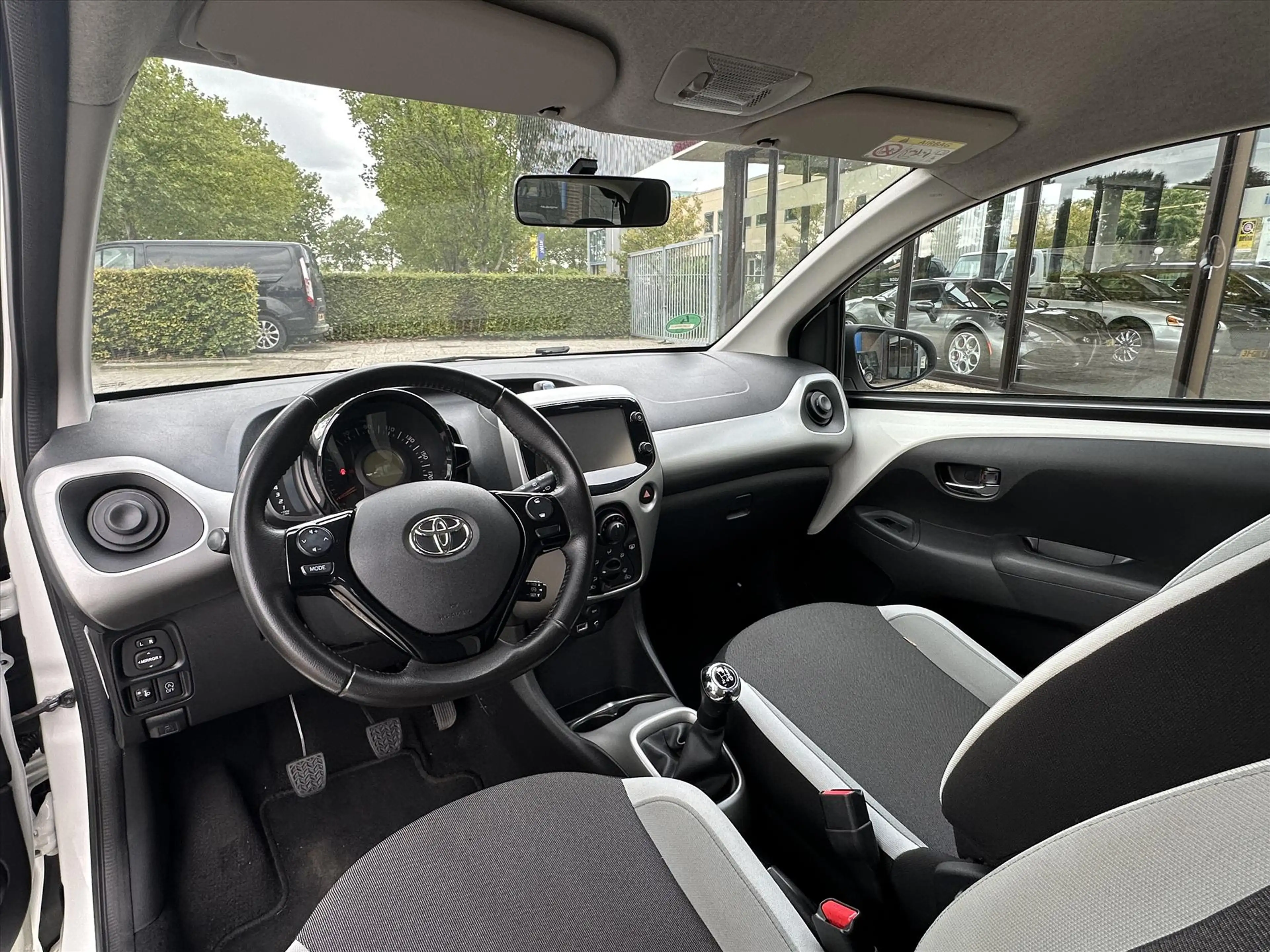 Toyota Aygo 1.0 VVT-i 69pk 5D x-cite — photo 8