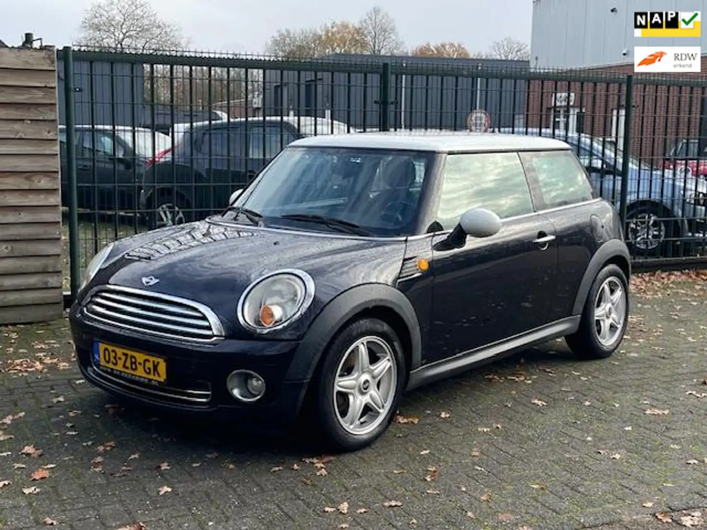 MINI Cooper Mini 1.6 Chili Noir - 1