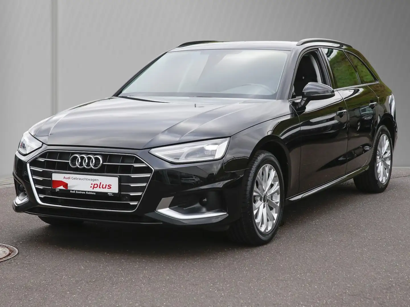 Audi A4 Avant 40 TDI advanced Navi PDC SitzH AHK Schwarz - 2