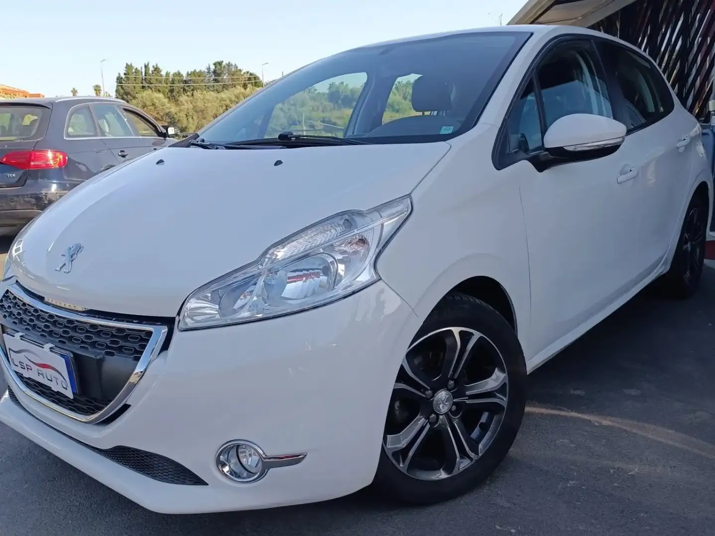 Peugeot 208 5p 1.4 hdi 8v Allure Bianco - 1
