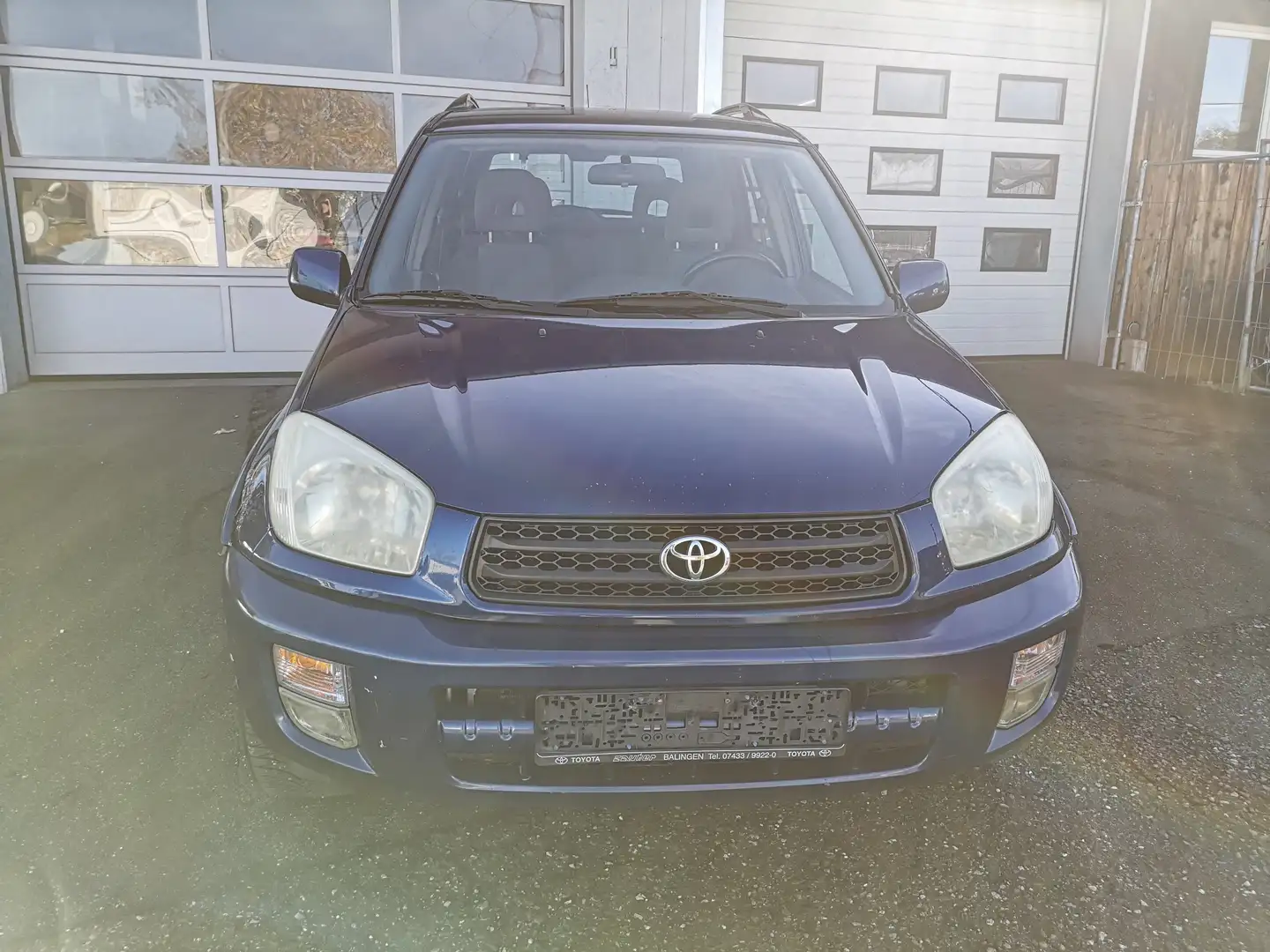 Toyota RAV 4 2.0-l-VVT-i 4x4 KLIMAANLAGE Alu-Felgen EURO 3 Blau - 2