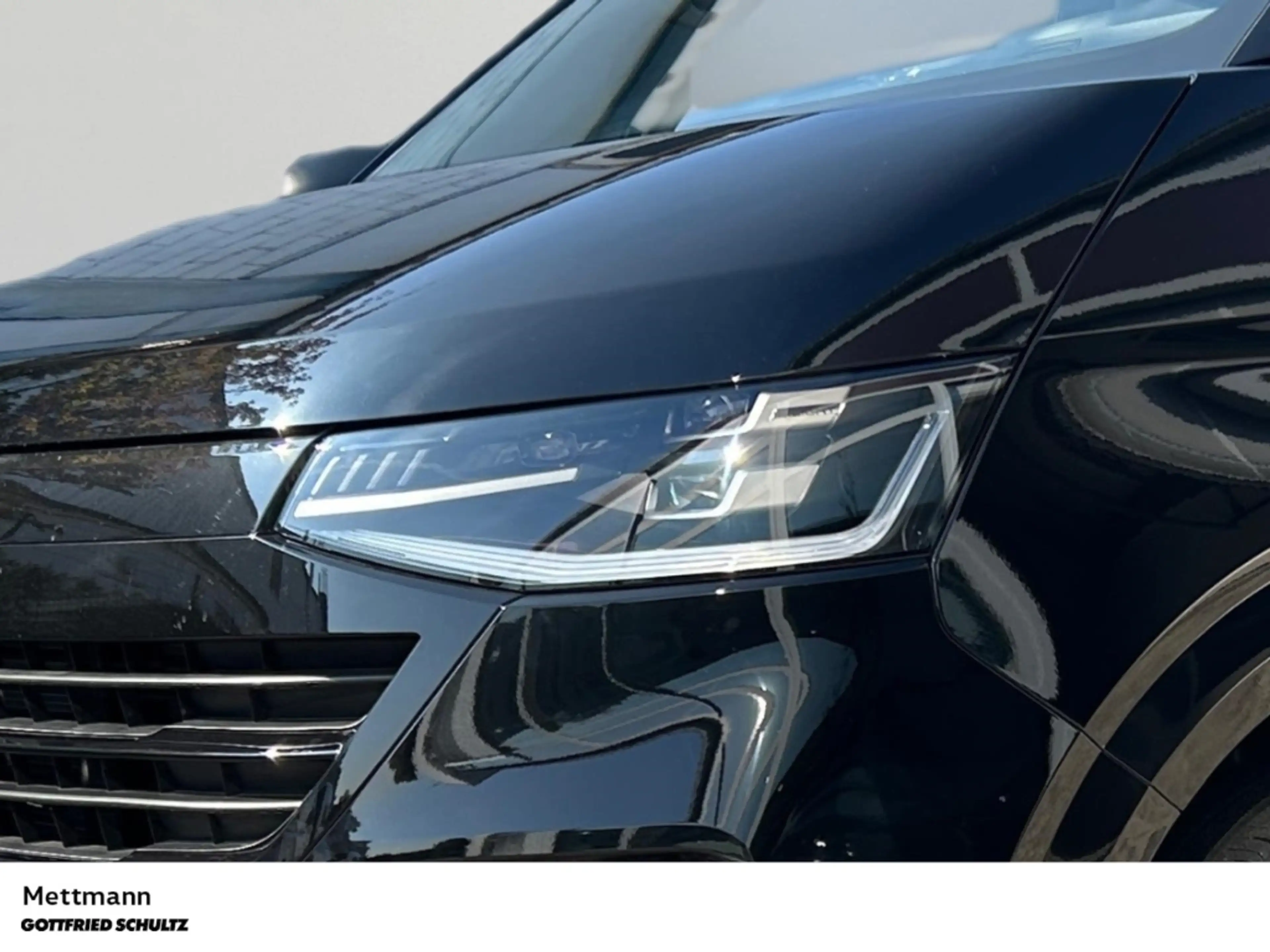 Volkswagen T7 Caravelle 2 0 TDI 8-Sitz DSG LED NAVI PANO AHK ASSP H&KHeck- — photo 5