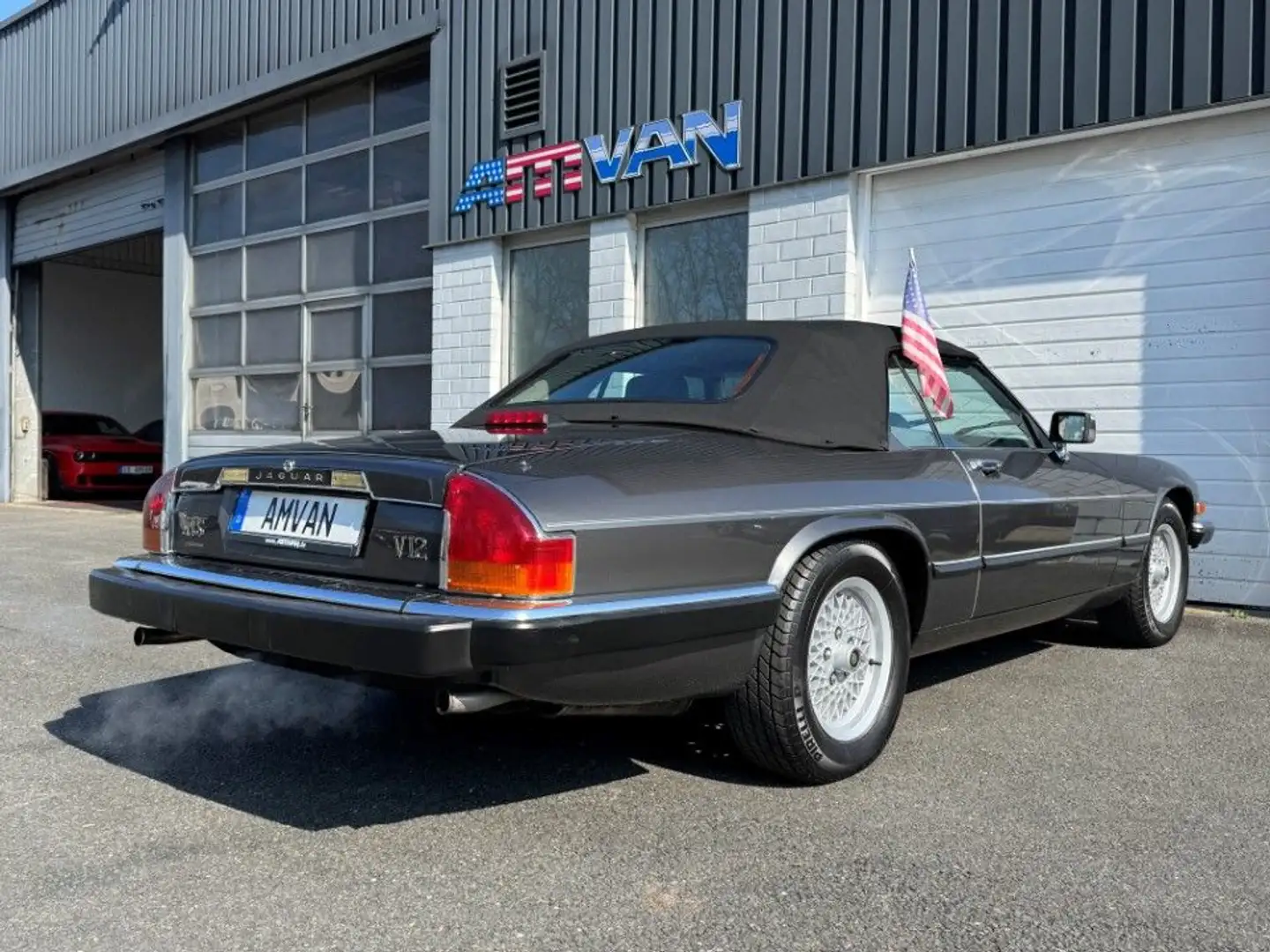 Jaguar XJS 12 Zylinder Cabrio H. Zul. HU Neu Grau - 2