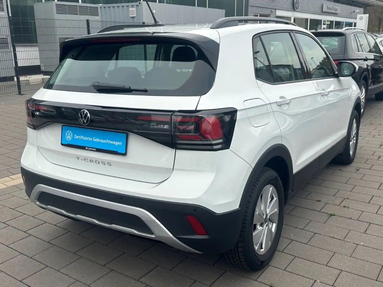 Volkswagen T-Cross 1.0 TSI Neues Modell digitales Cockpit LED ACC Na 17