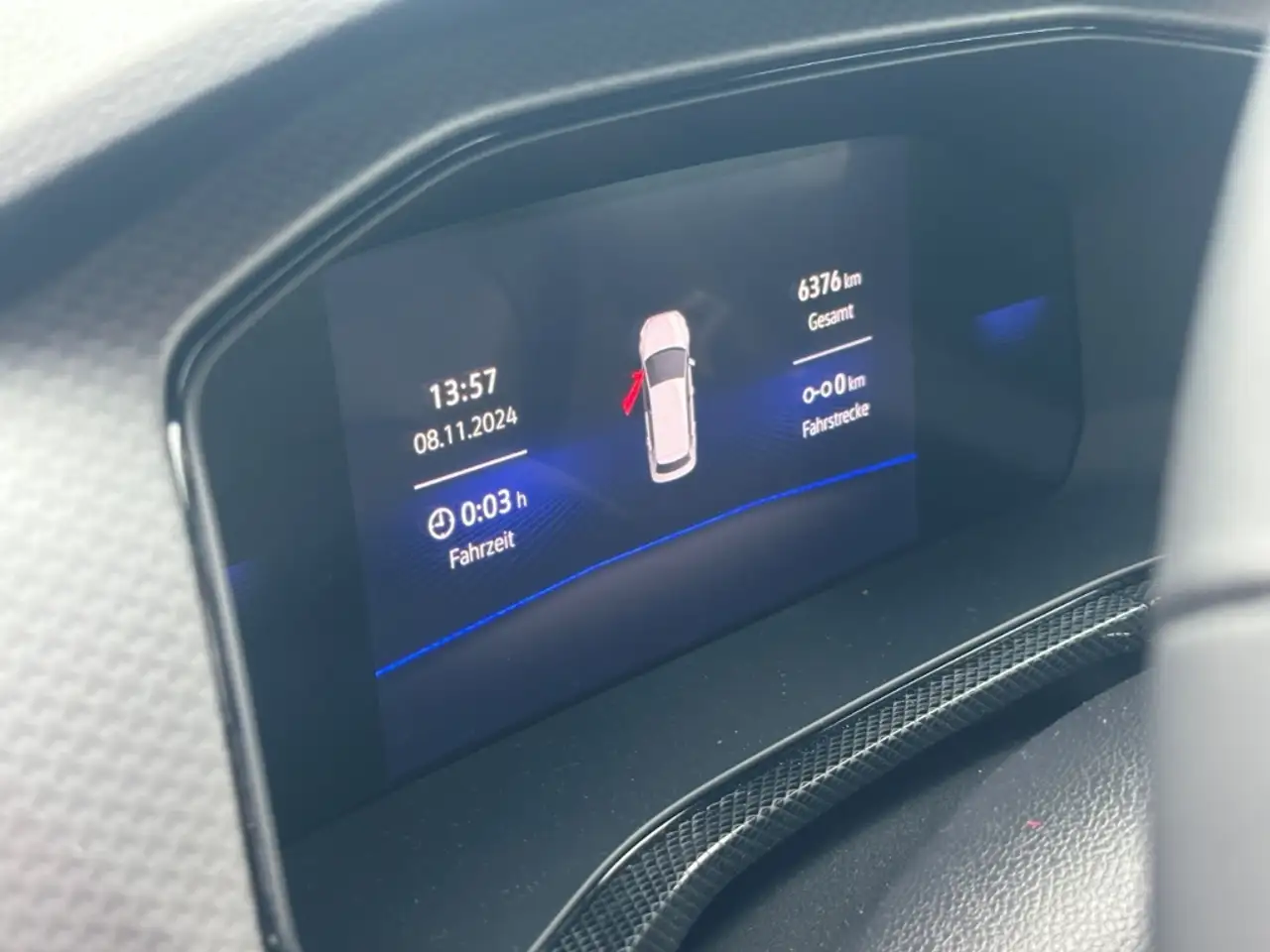 Volkswagen T-Cross 1.0 TSI Neues Modell digitales Cockpit LED ACC Na 5