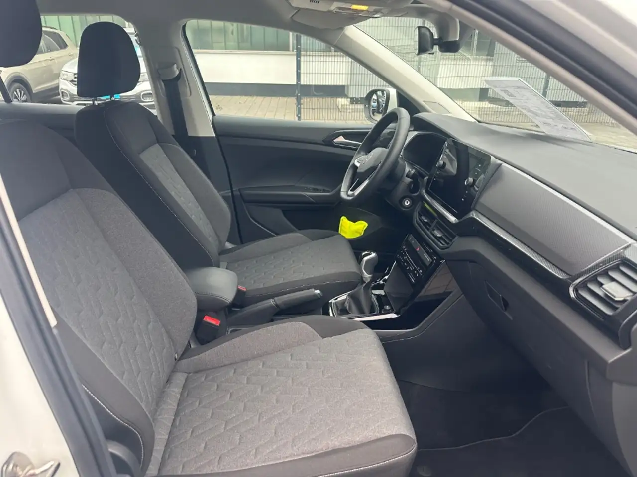 Volkswagen T-Cross 1.0 TSI Neues Modell digitales Cockpit LED ACC Na 16