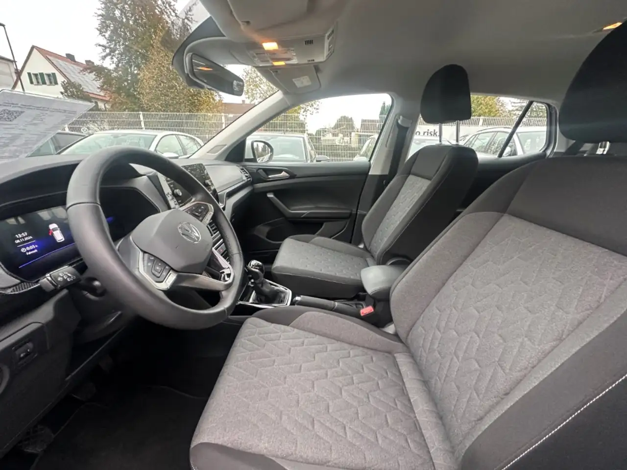 Volkswagen T-Cross 1.0 TSI Neues Modell digitales Cockpit LED ACC Na 6