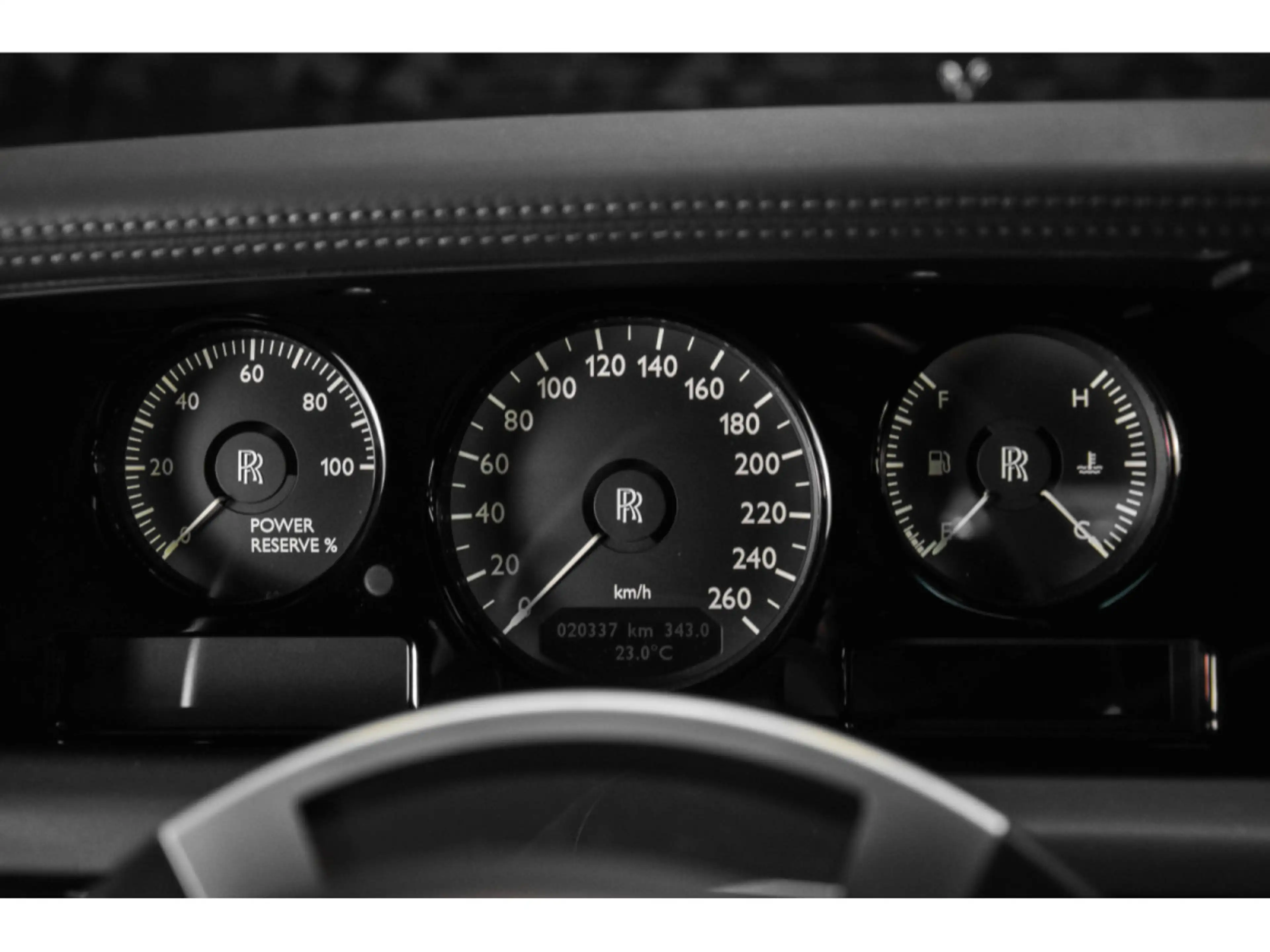 Rolls-Royce Phantom 6.75 V12 — photo 15