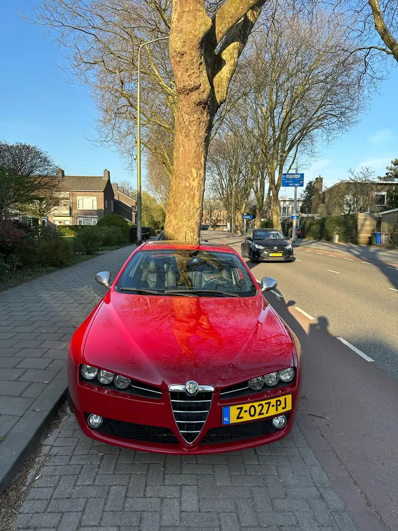 Alfa Romeo 159 1.7 T Distinctive Červená - 1