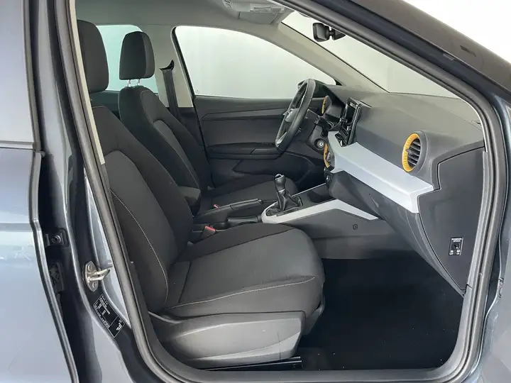 SEAT Arona 1.0 TSI St&Sp Style Special Edition 2025, foto 5
