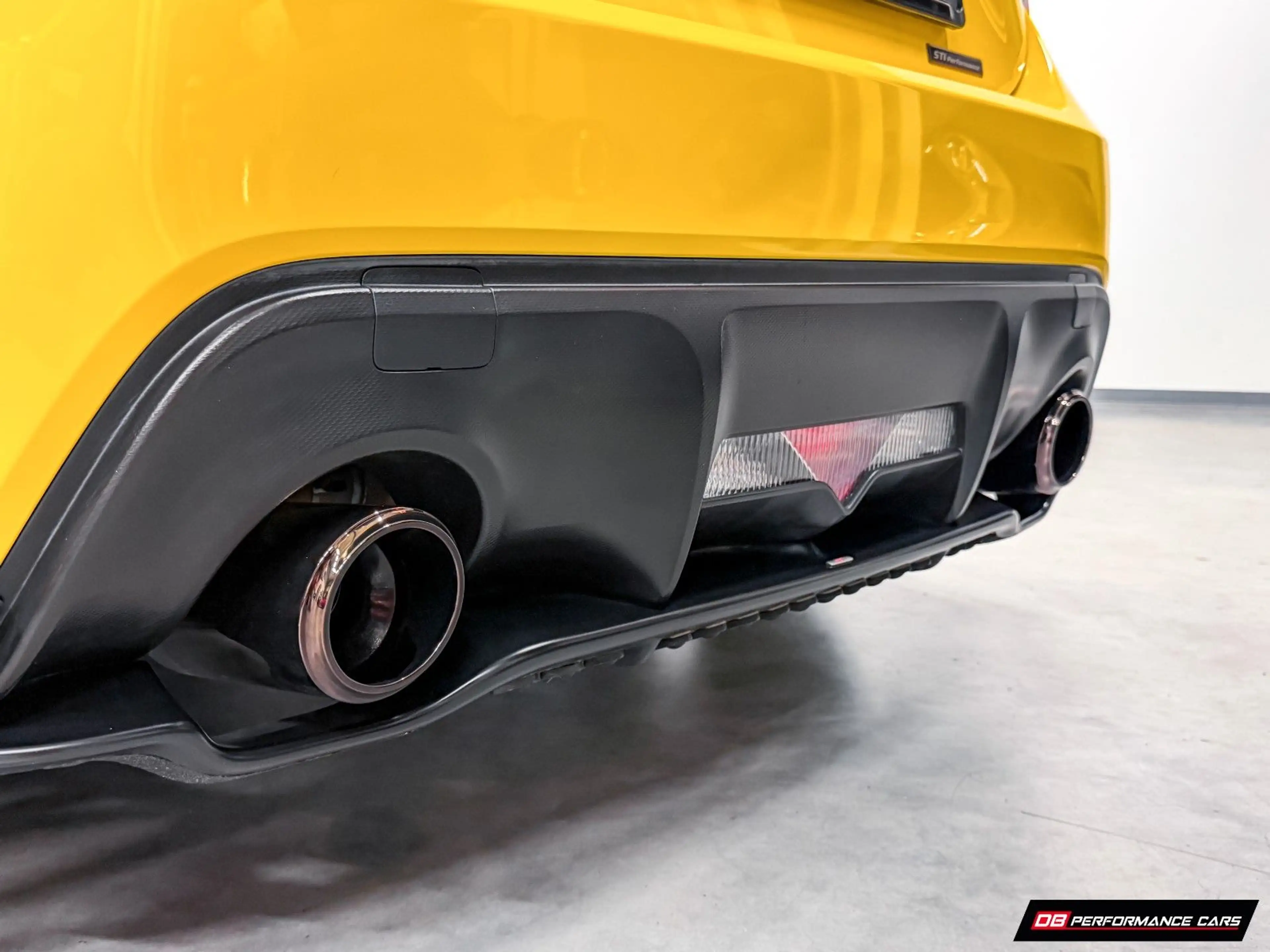 Subaru BRZ Yellow Edition, STI, 1er/100, JDM — photo 9