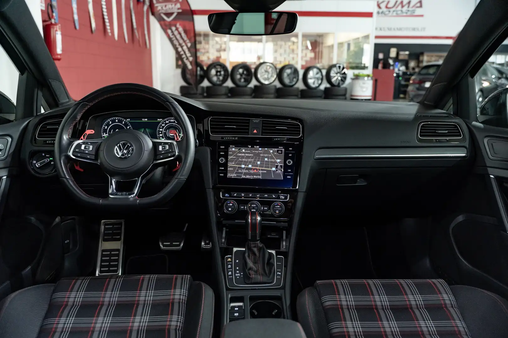Volkswagen Golf GTI 2.0 TSI 245cv DSG assetto ghiera/19"/scarico BTM Zwart - 2