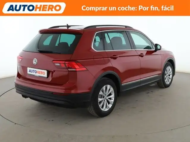 Volkswagen Tiguan view 6