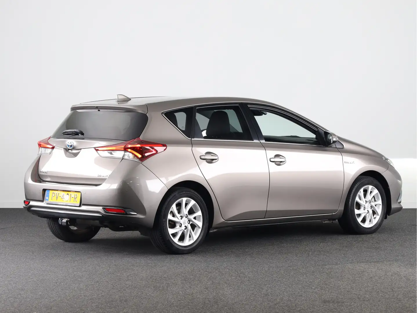 Toyota Auris 1.8 Hybrid Executive | NL-Auto | Navigatie | Stoel Gris - 2