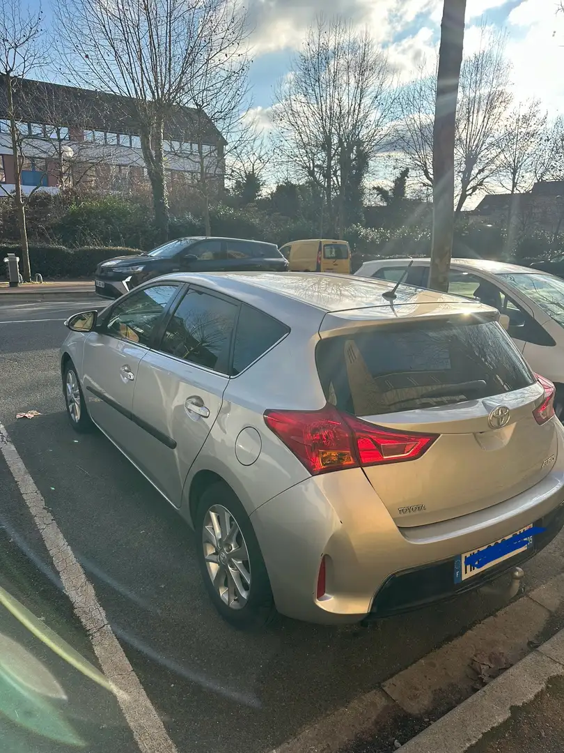 Toyota Auris 100 VVT-i Active - 2