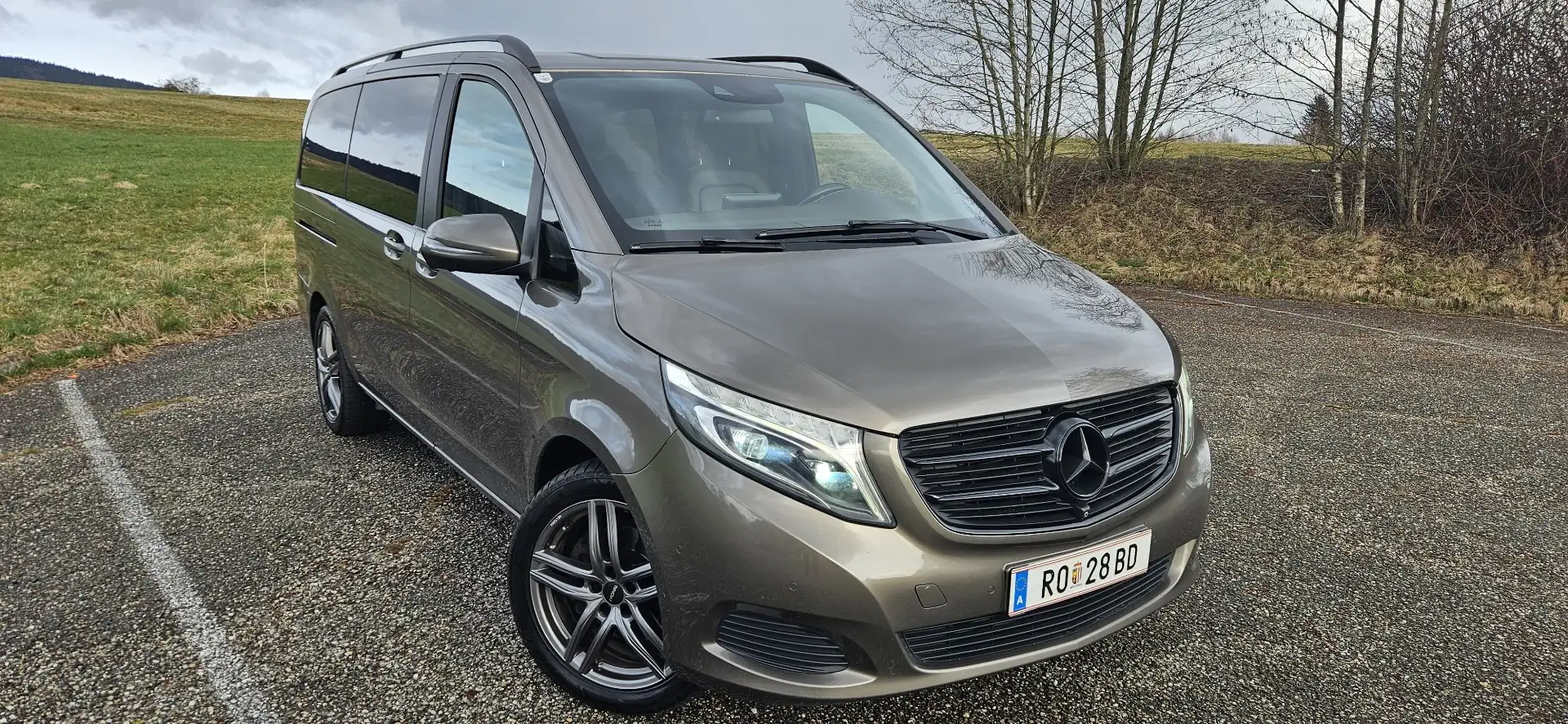 Mercedes-Benz V 250 4MATIC lang AHK Burmester Leder LED SHZ Braun - 2