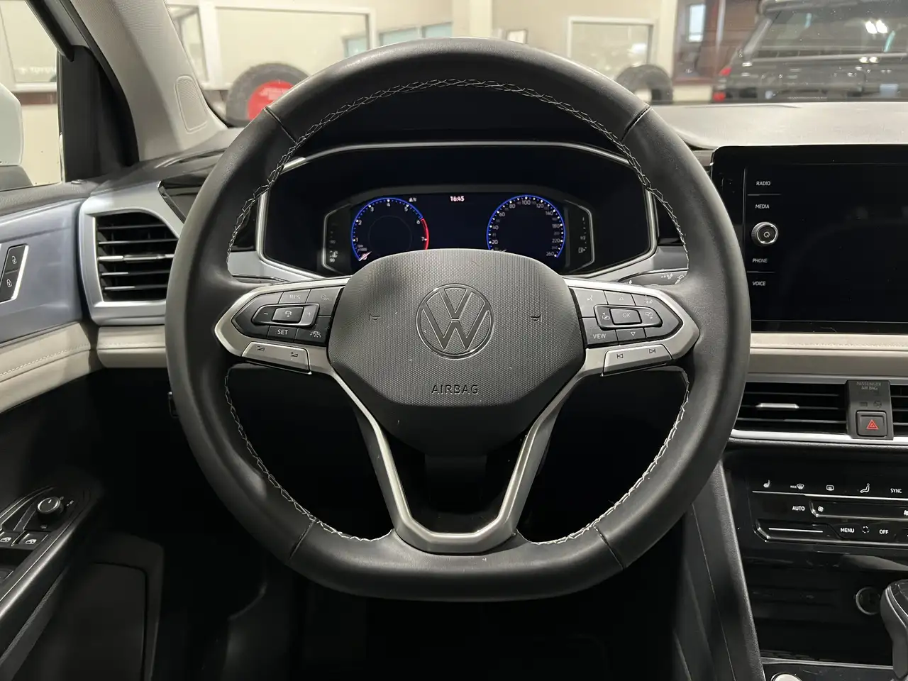Volkswagen Taos снимка Volkswagen Taos