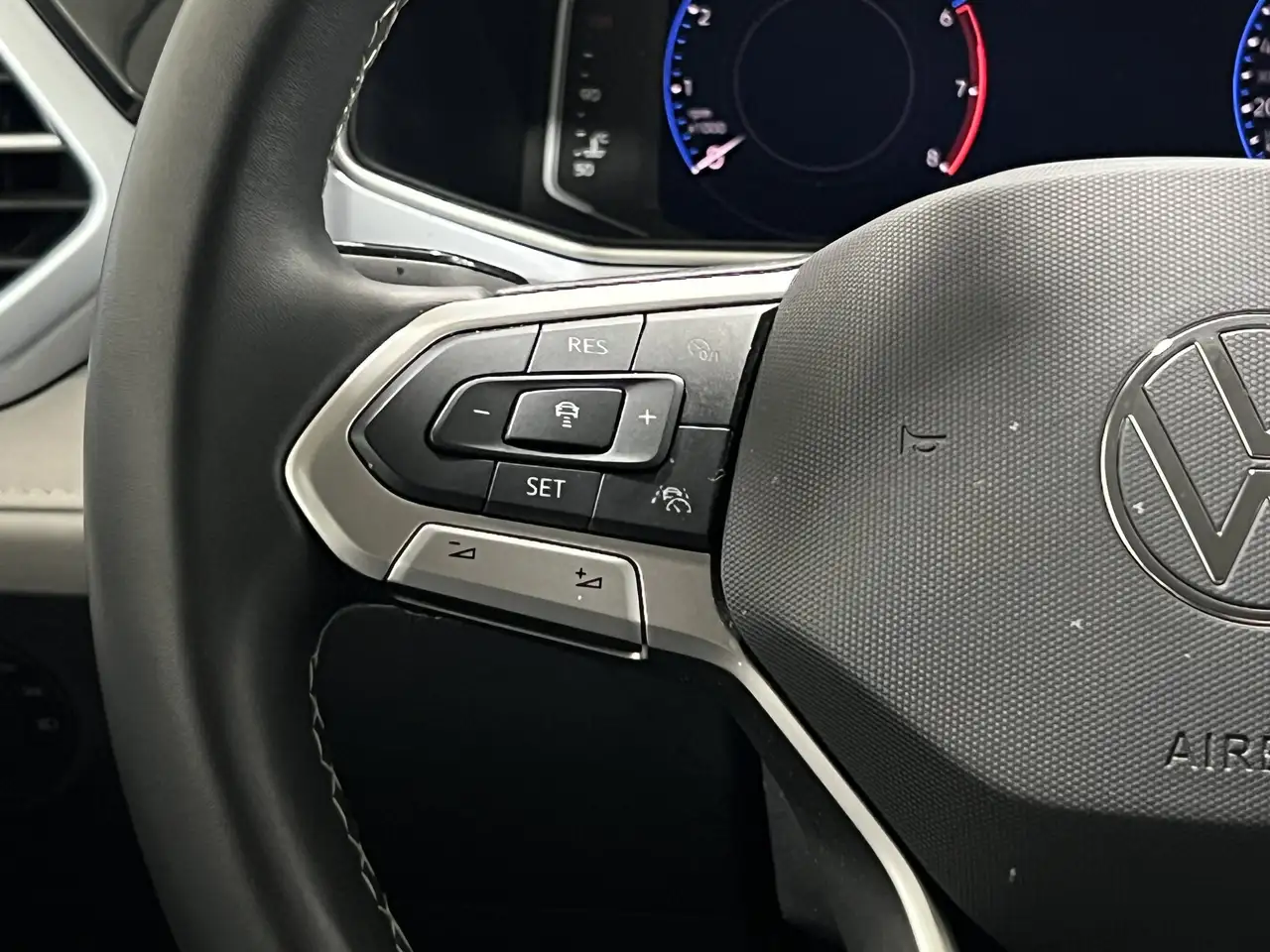 Volkswagen Taos снимка Volkswagen Taos