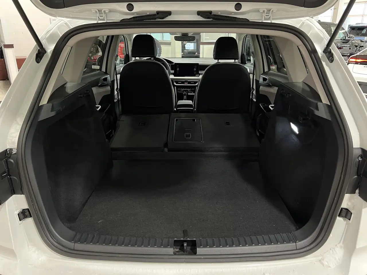Volkswagen Taos снимка Volkswagen Taos