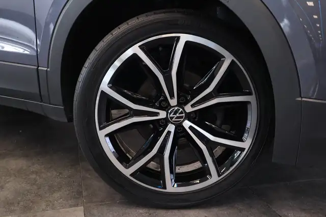 Volkswagen T-Cross view 4