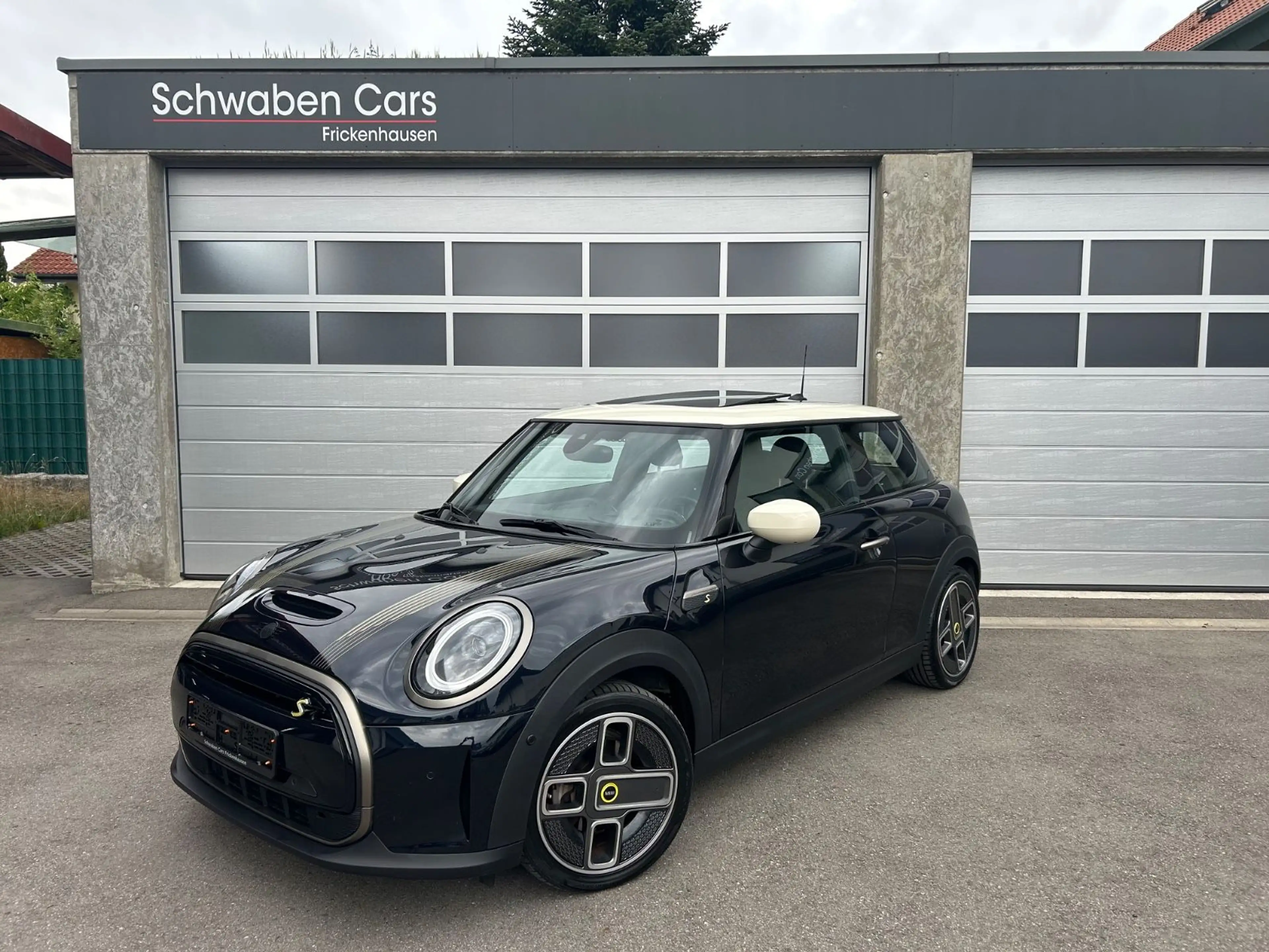 MINI Cooper SE RESOLUTE EDITION Panorama HUD H&K PDC
