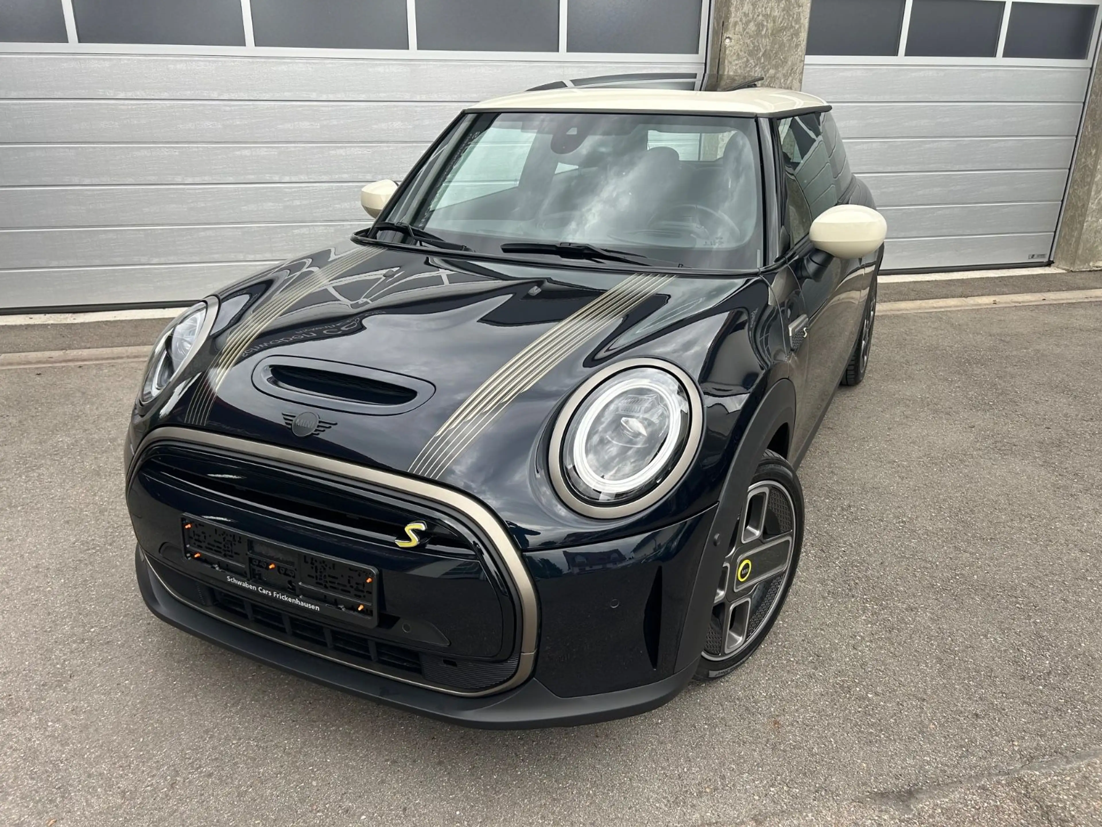 MINI Cooper SE RESOLUTE EDITION Panorama HUD H&K PDC — photo 6